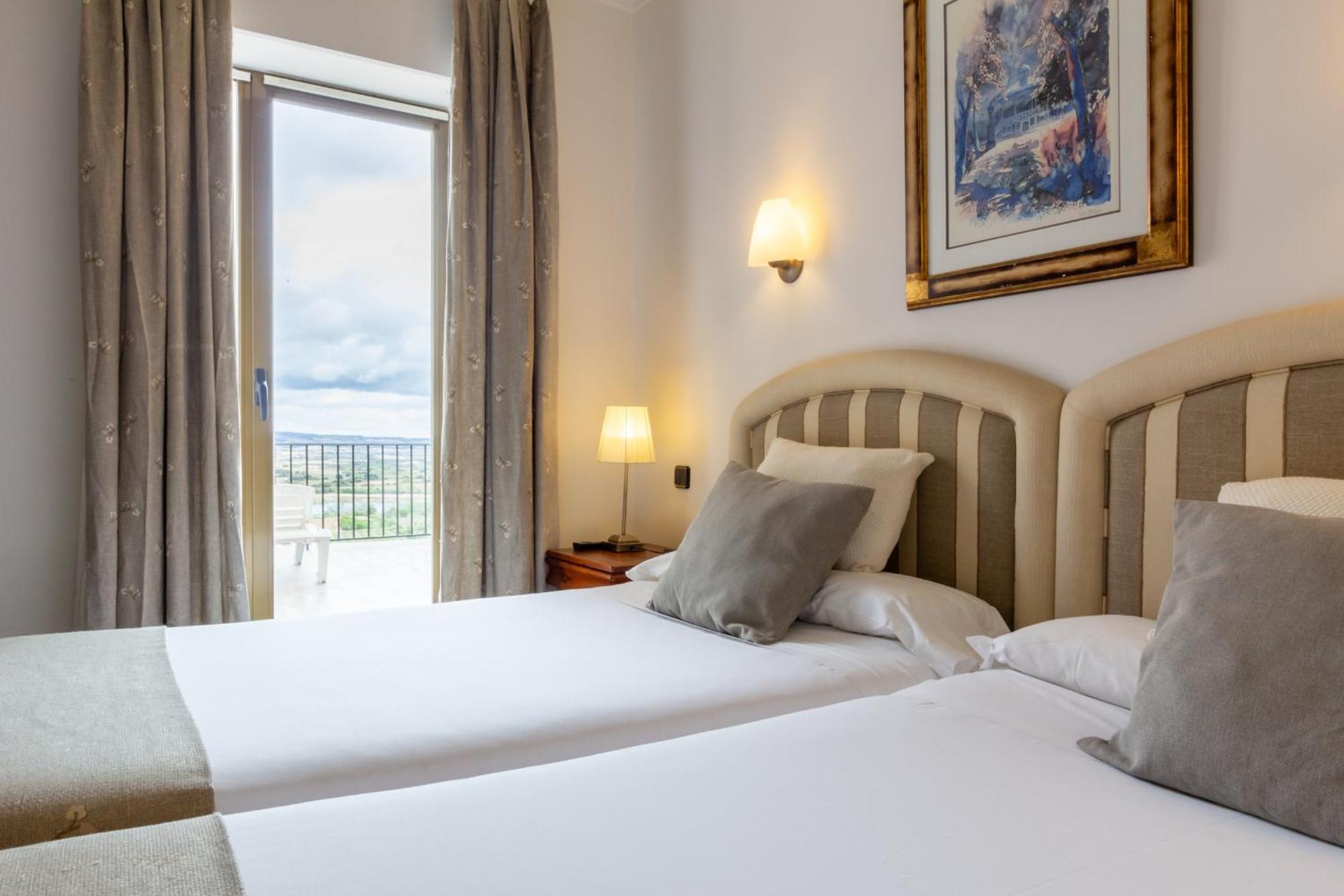 Hotel Marixa Лягвардиа Экстерьер фото